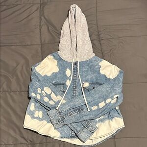 American Eagle Outfitters Blue and White Hooded Denim Jacket
